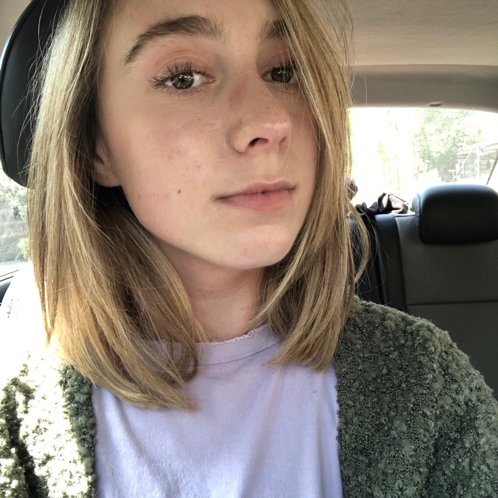 Meet your Posher, Lily